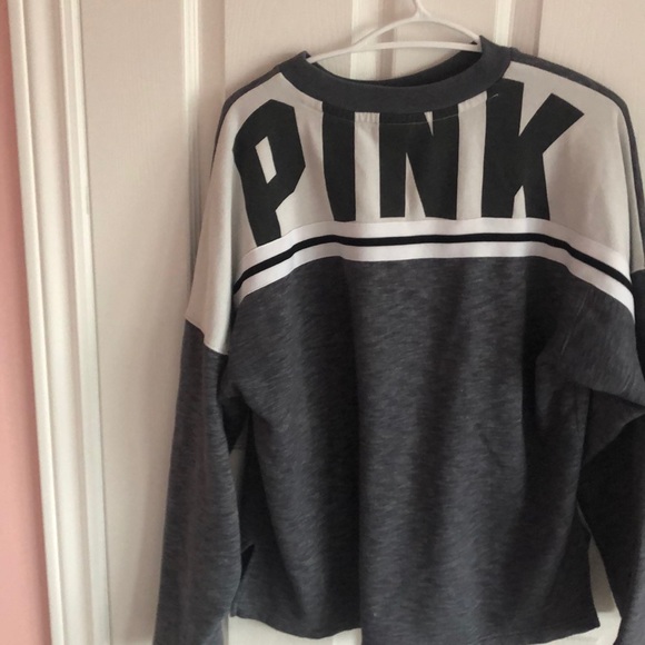 Pink sweatshirt - Picture 3 of 4